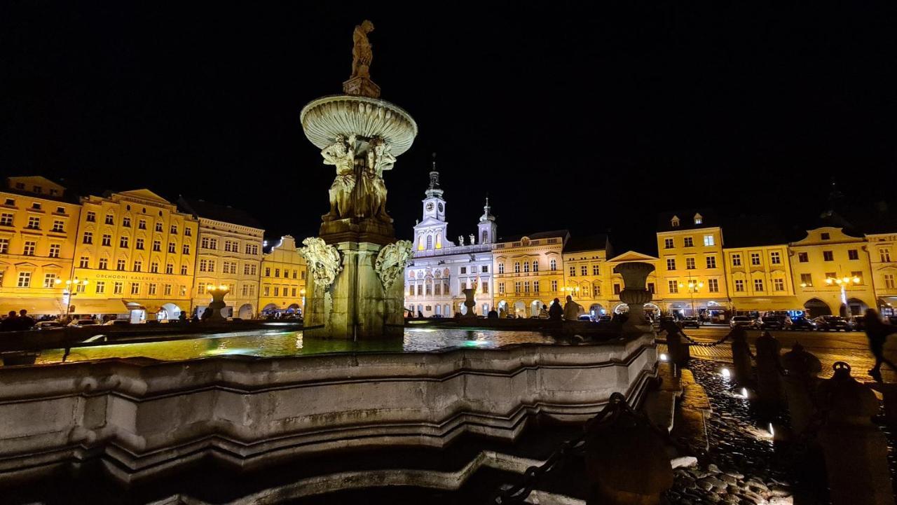 Novohradska Hotel Чешка Будьовица Екстериор снимка